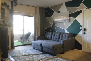 Photo #4: 2738649 Listing