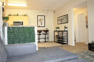 Photo #5: 2738649 Listing