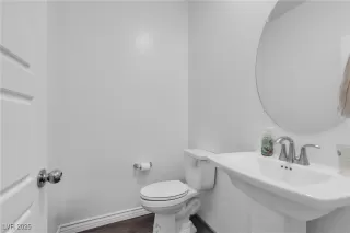 Photo #4: 2738653 Listing