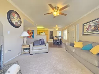 Photo #4: 2738663 Listing