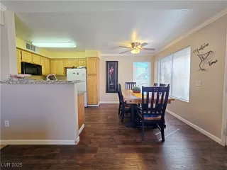 Photo #5: 2738663 Listing