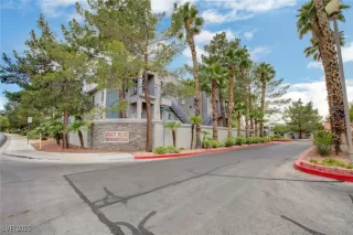 Photo #1: 2738682 Listing 