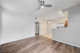 Photo #6: 2738682 Listing 