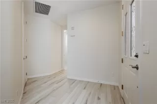 Photo #3: 2738726 Listing 