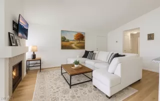 Photo #1: 2738732 Listing 