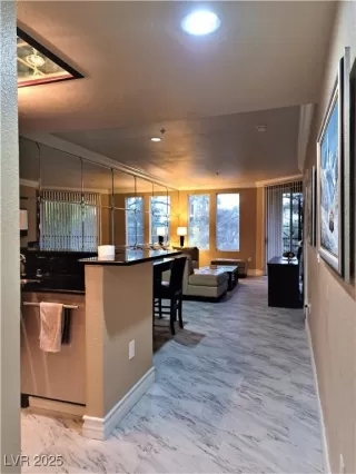 Photo #2: 2738742 Listing 