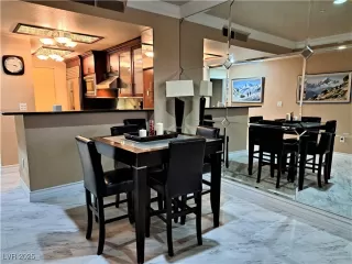 Photo #4: 2738742 Listing 