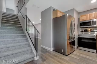 Photo #2: 2738765 Listing