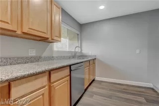 Photo #5: 2738765 Listing