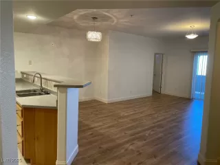 Photo #5: 2738772 Listing 