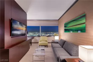 Photo #3: 2738842 Listing