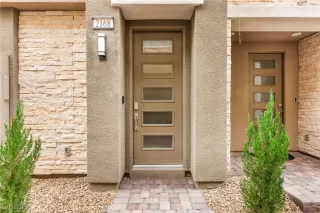 Photo #5: 2738844 Listing