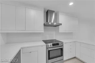 Photo #4: 2738867 Listing 