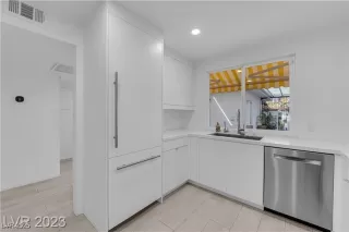 Photo #6: 2738867 Listing 