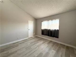 Photo #4: 2738887 Listing 