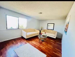 Photo #1: 2738890 Listing