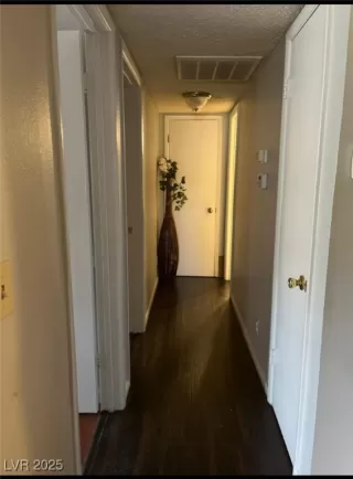 Photo #6: 2738890 Listing