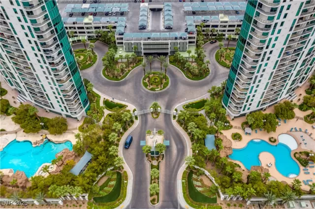 MLS: 2738904 Condo For Sale