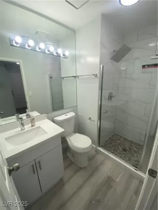 Photo #5: 2738913 Listing