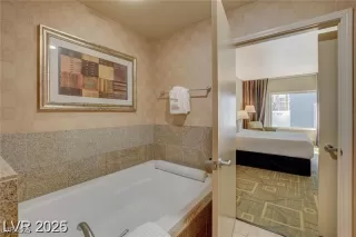 Photo #3: 2738916 Listing 