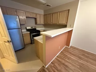 Photo #1: 2738926 Listing 