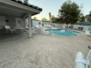 Photo #4: 2738926 Listing 