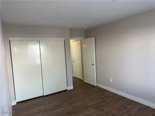 Photo #3: 2738944 Listing 