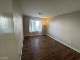 Photo #4: 2738944 Listing 