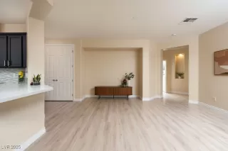 Photo #4: 2738946 Listing 