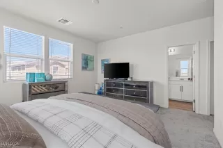 Photo #4: 2738948 Listing 