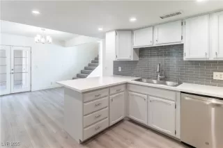 Photo #1: 2738963 Listing 