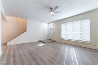 Photo #6: 2738963 Listing 