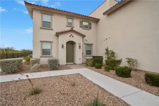 Photo #1: 2738972 Listing 