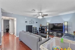 Photo #2: 2738995 Listing 