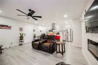 Photo #1: 2739006 Listing 