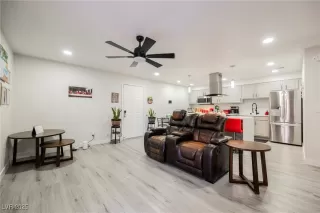 Photo #6: 2739006 Listing 