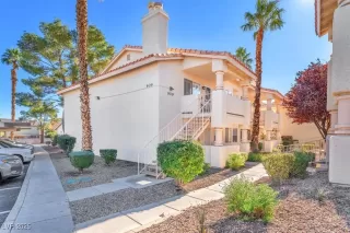 Photo #1: 2739021 Listing 