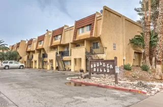 Photo #1: 2739067 Listing 