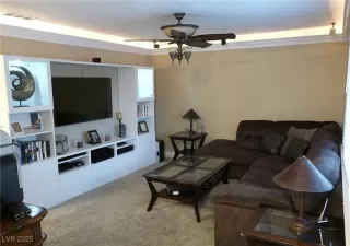 Photo #2: 2739080 Listing 