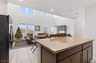 Photo #2: 2739107 Listing 