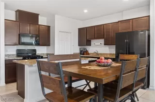 Photo #6: 2739107 Listing 