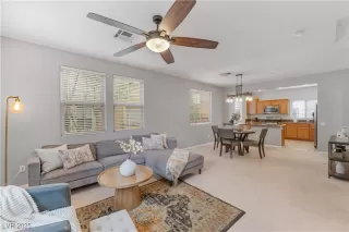 Photo #4: 2739109 Listing 