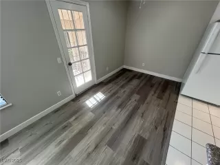 Photo #3: 2739110 Listing 