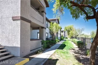 Photo #1: 2739113 Listing 