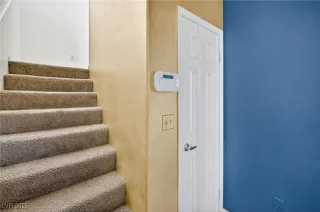 Photo #3: 2739151 Listing 