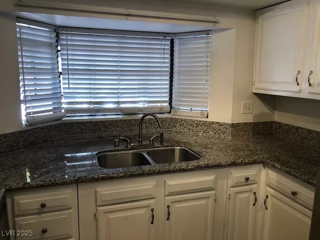 MLS: 2739172 Condo For Sale