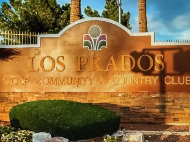 MLS: 2739184 Condo For Sale