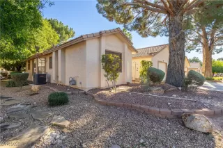 Photo #1: 2739184 Listing