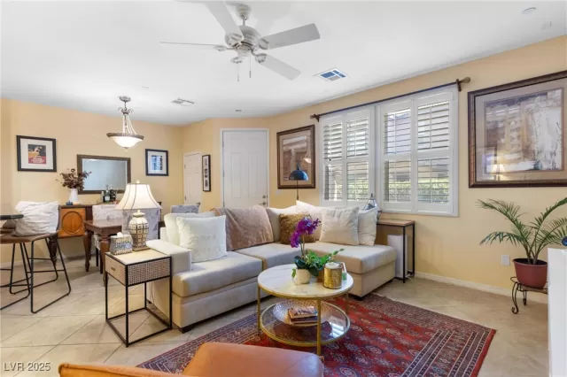 MLS: 2739231 Condo For Sale