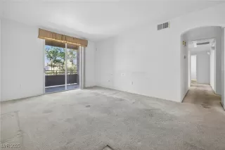 Photo #5: 2739255 Listing 